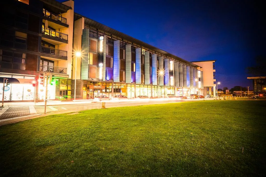 Travelodge Dublin Airport South-1
