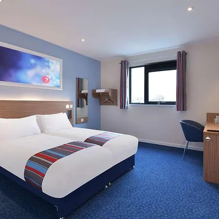 Travelodge Dublin Airport South-3
